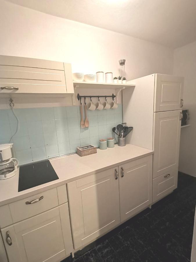 Apartment Lora Crikvenica Exteriör bild