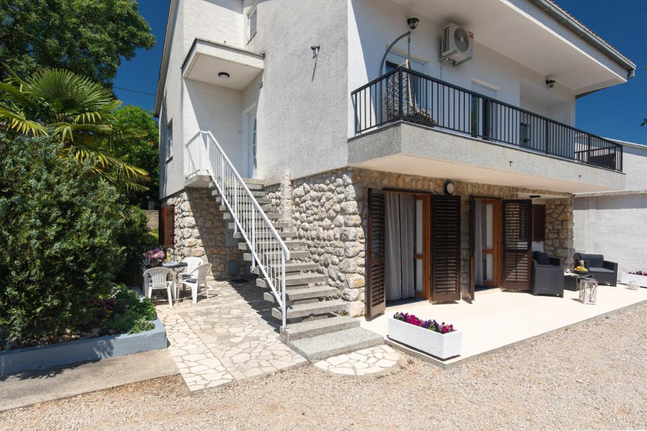Apartment Lora Crikvenica Exteriör bild
