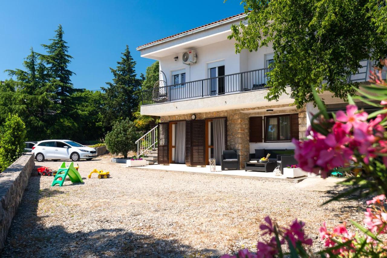 Apartment Lora Crikvenica Exteriör bild