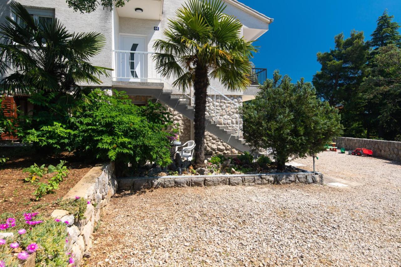 Apartment Lora Crikvenica Exteriör bild